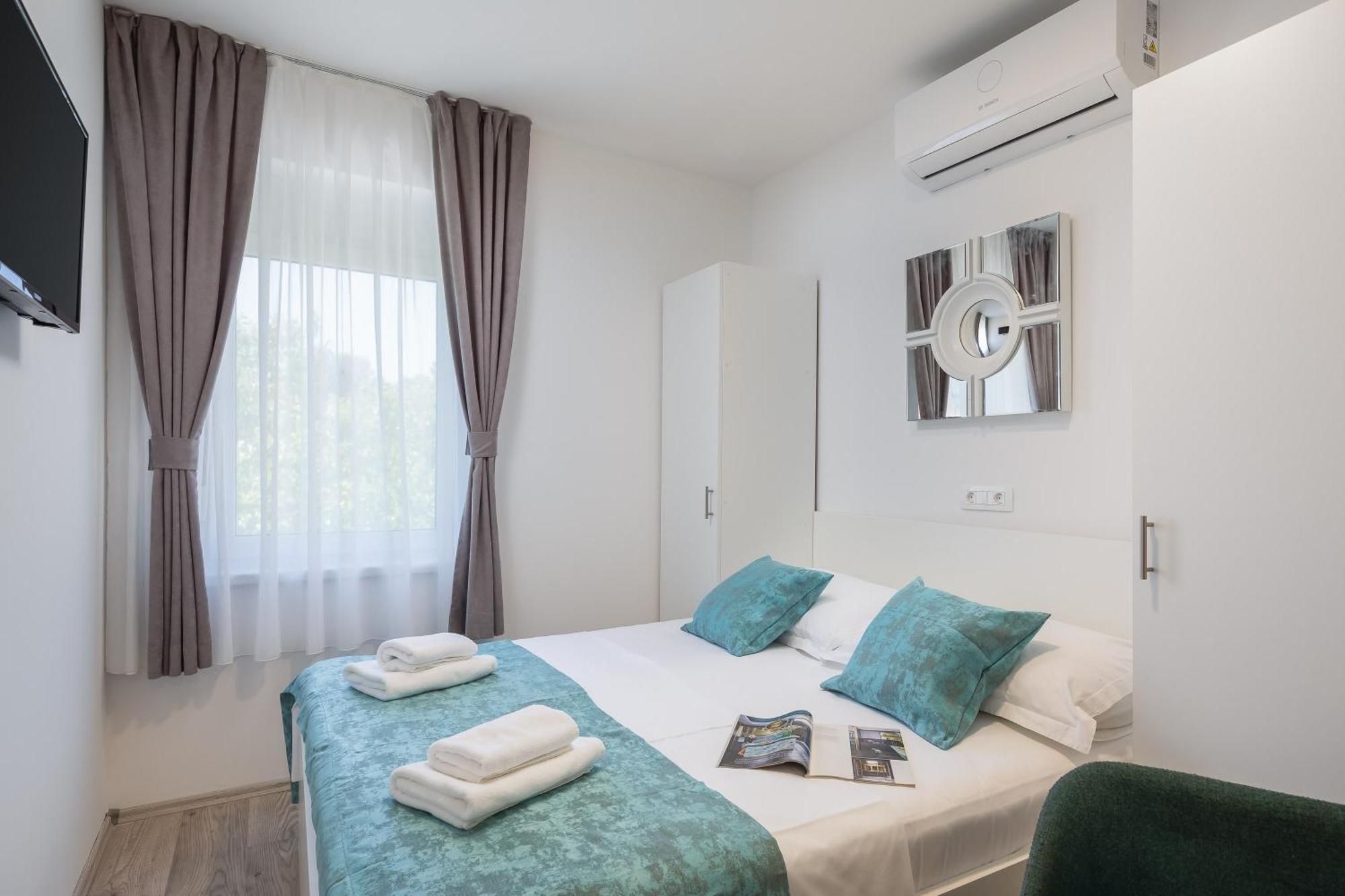 Beachfront Apartments Providenca With Free Parking Makarska Quarto foto