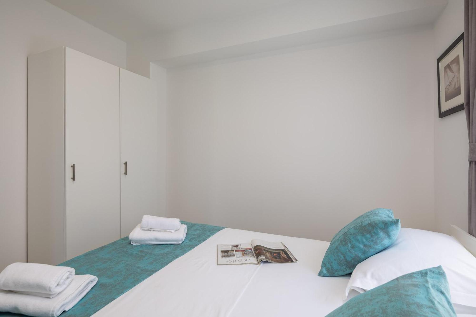 Beachfront Apartments Providenca With Free Parking Makarska Quarto foto
