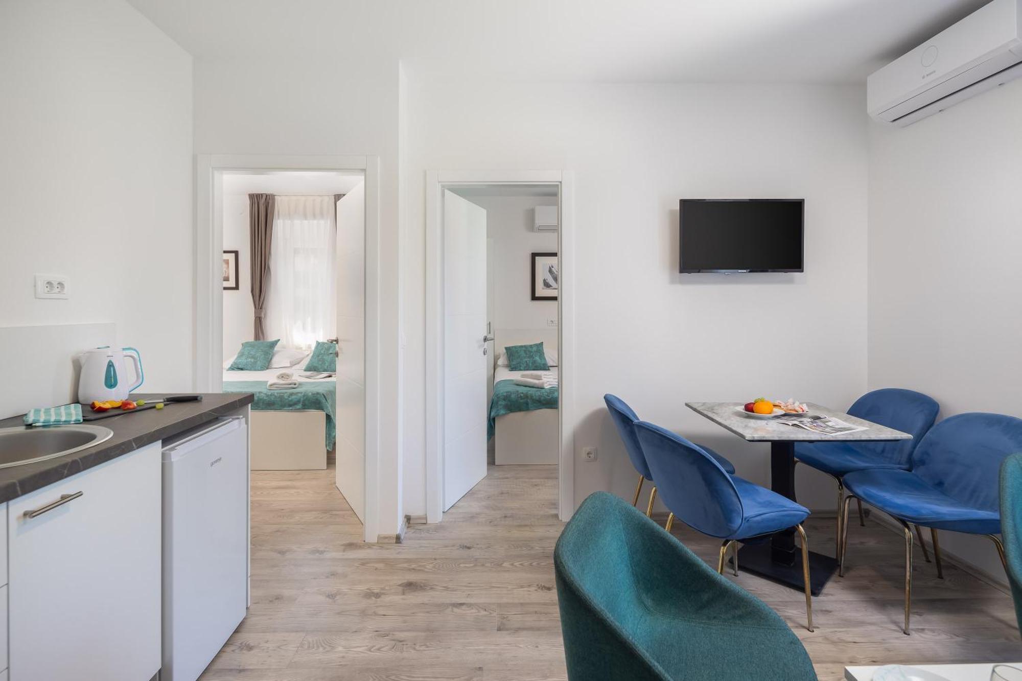 Beachfront Apartments Providenca With Free Parking Makarska Exterior foto