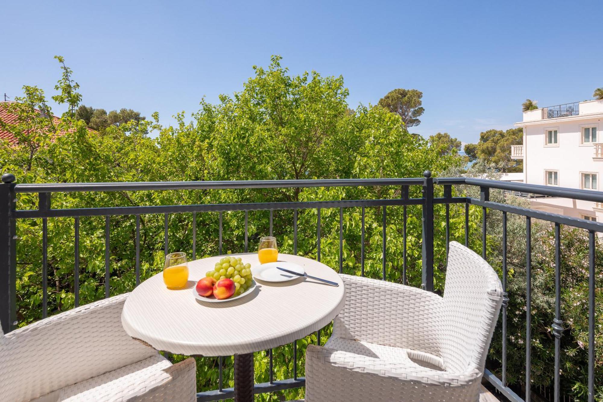 Beachfront Apartments Providenca With Free Parking Makarska Quarto foto