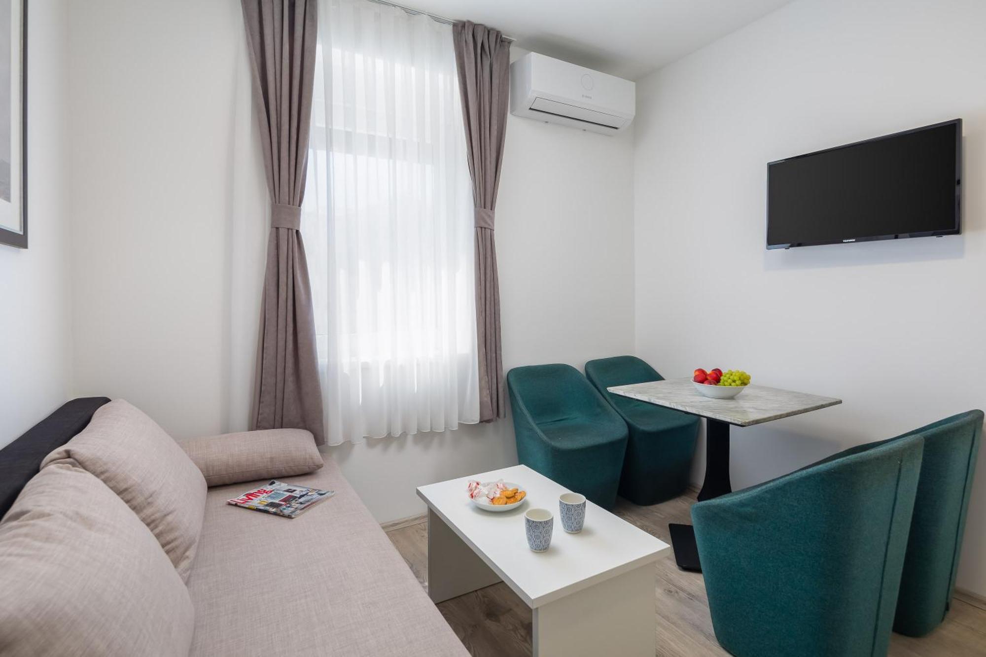Beachfront Apartments Providenca With Free Parking Makarska Exterior foto