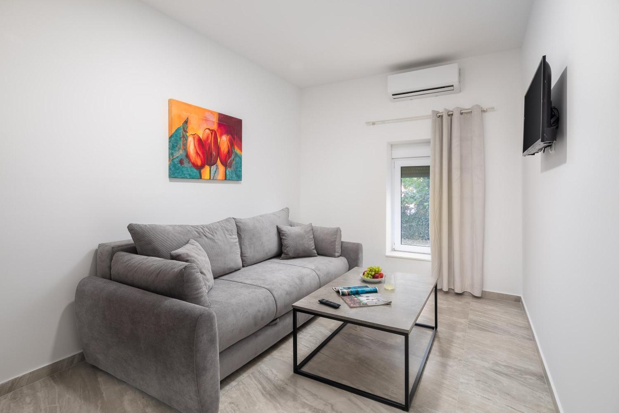 Beachfront Apartments Providenca With Free Parking Makarska Quarto foto