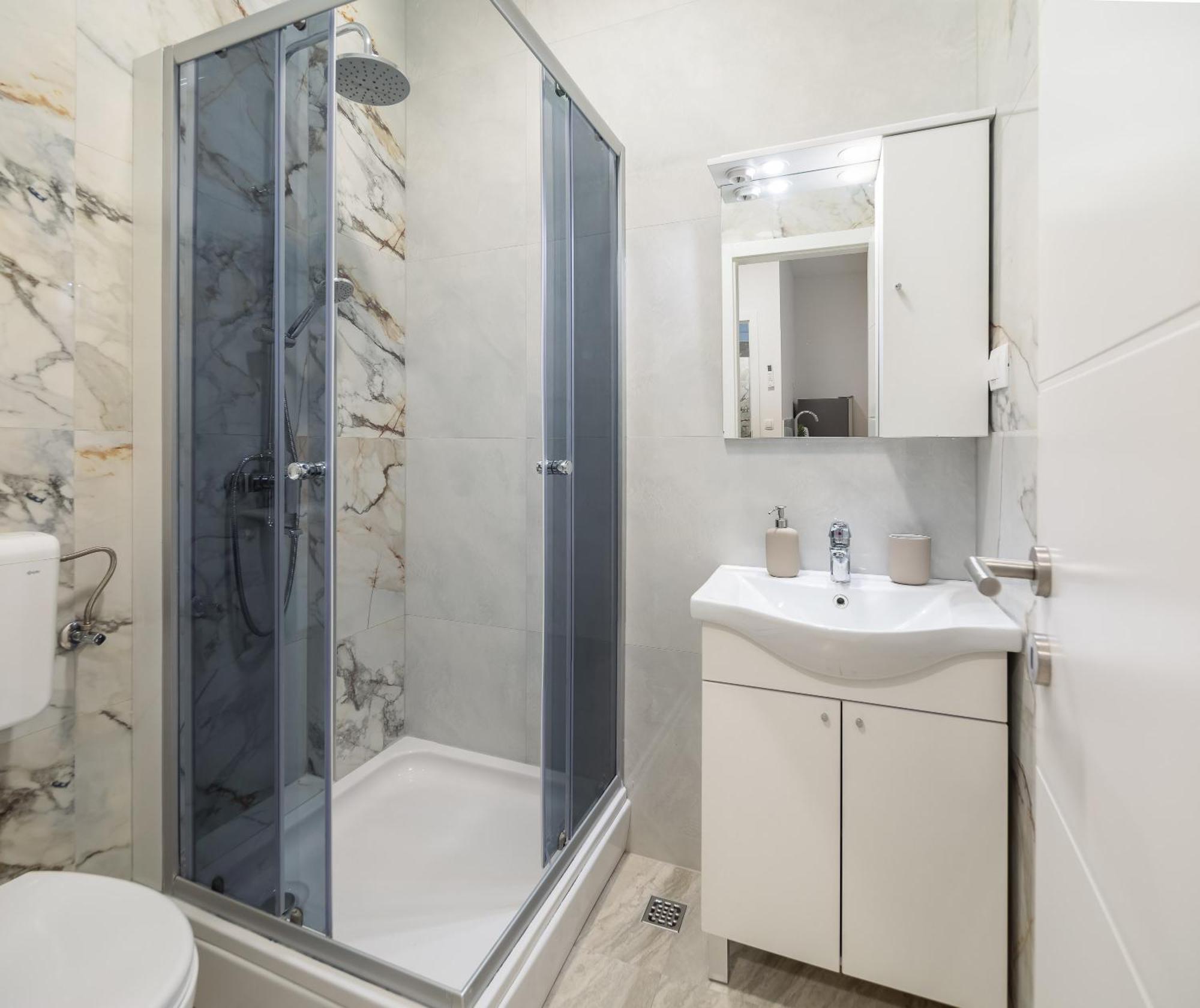 Beachfront Apartments Providenca With Free Parking Makarska Quarto foto